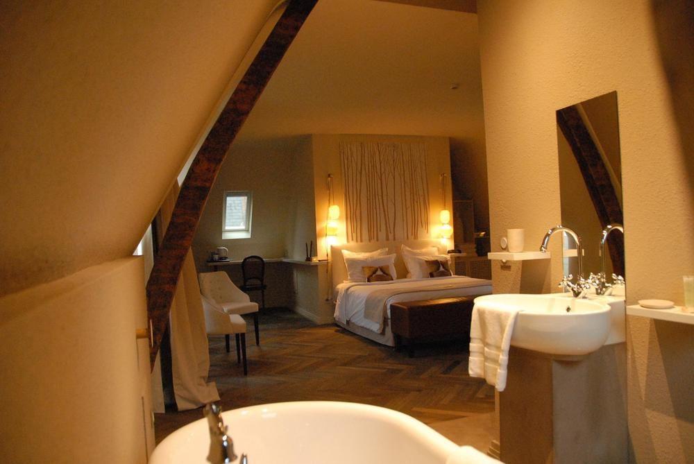 Country Club Hotel Yvre-l'Eveque ภายนอก รูปภาพ