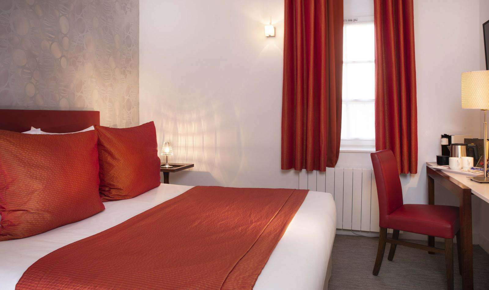 Country Club Hotel Yvre-l'Eveque ห้อง รูปภาพ
